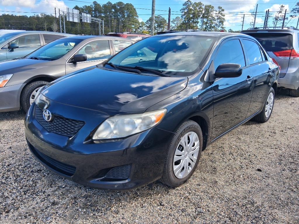 2010 Toyota Corolla LE's photo