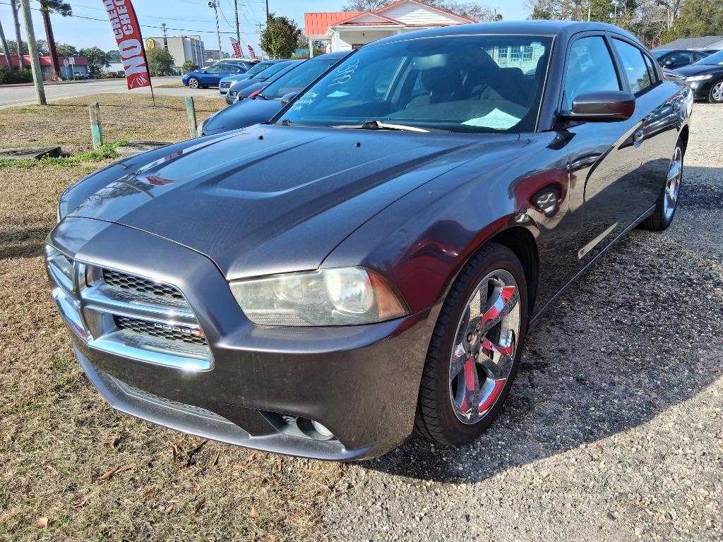 2013 Dodge Charger SXT's photo