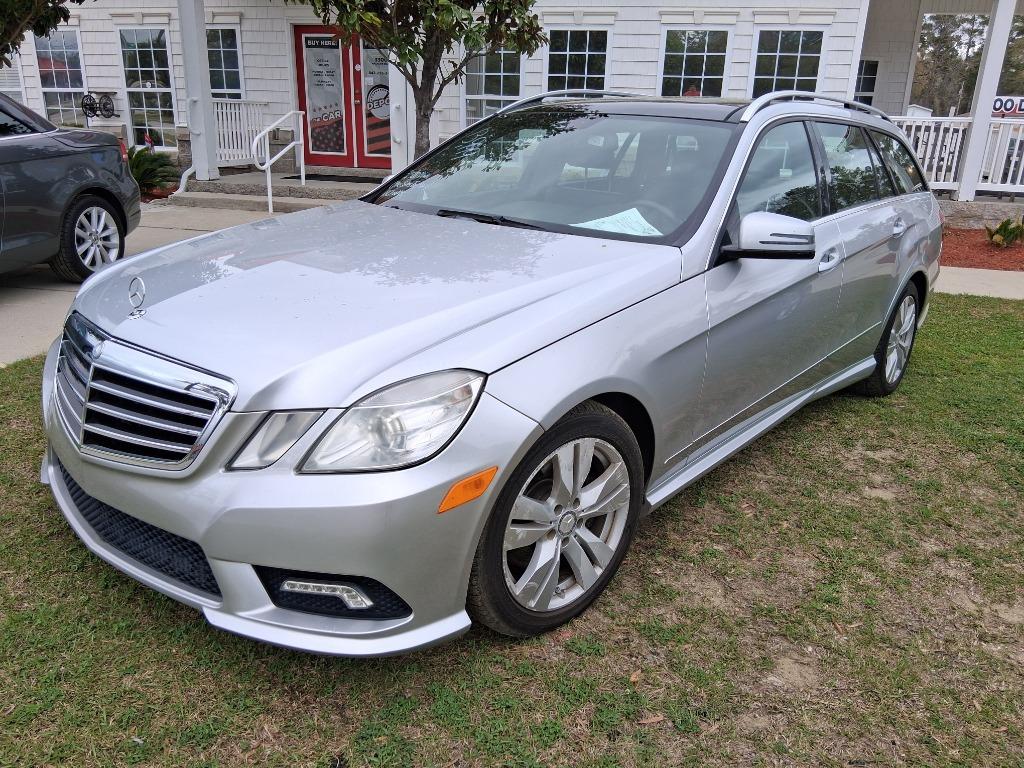 2011 Mercedes-Benz E-Class E350 4MATIC's photo