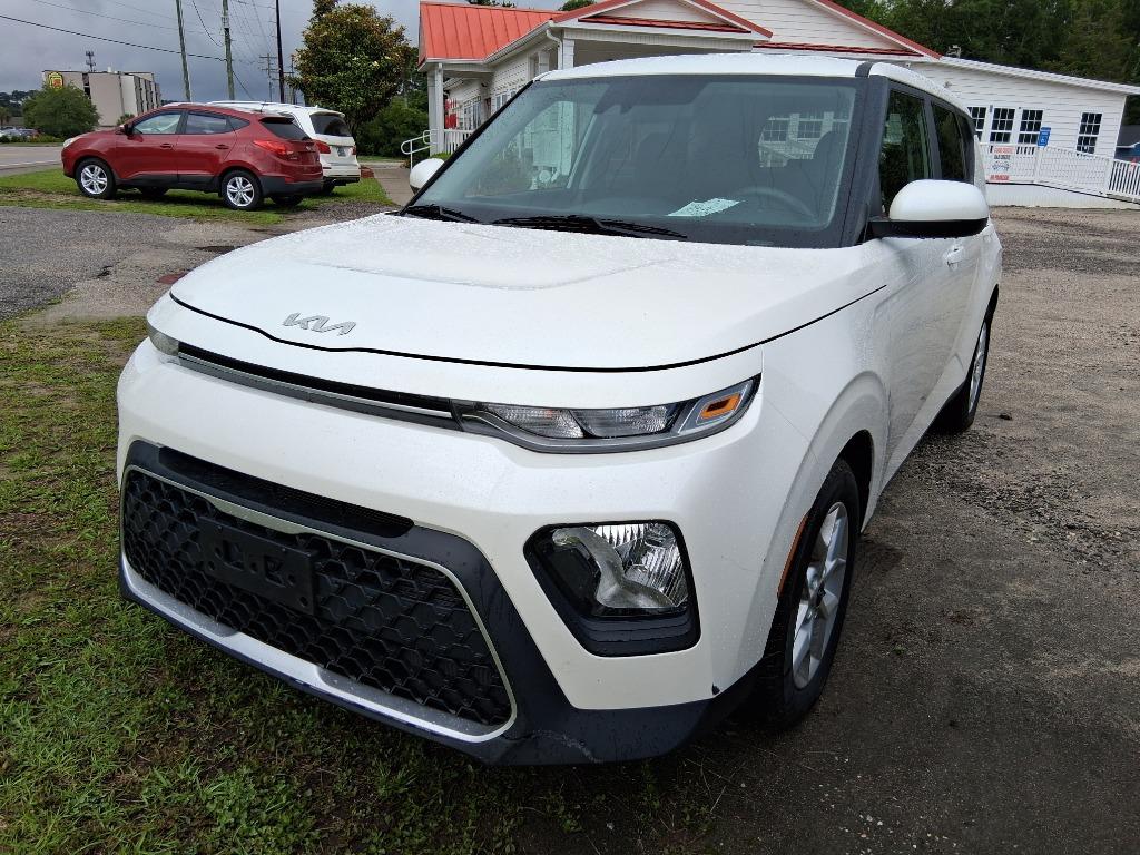 2022 Kia Soul 2.0L LX IVT's photo